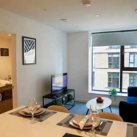 Trafford Suite Modern 1 Bed With Cinema Room Manchester Exterior photo