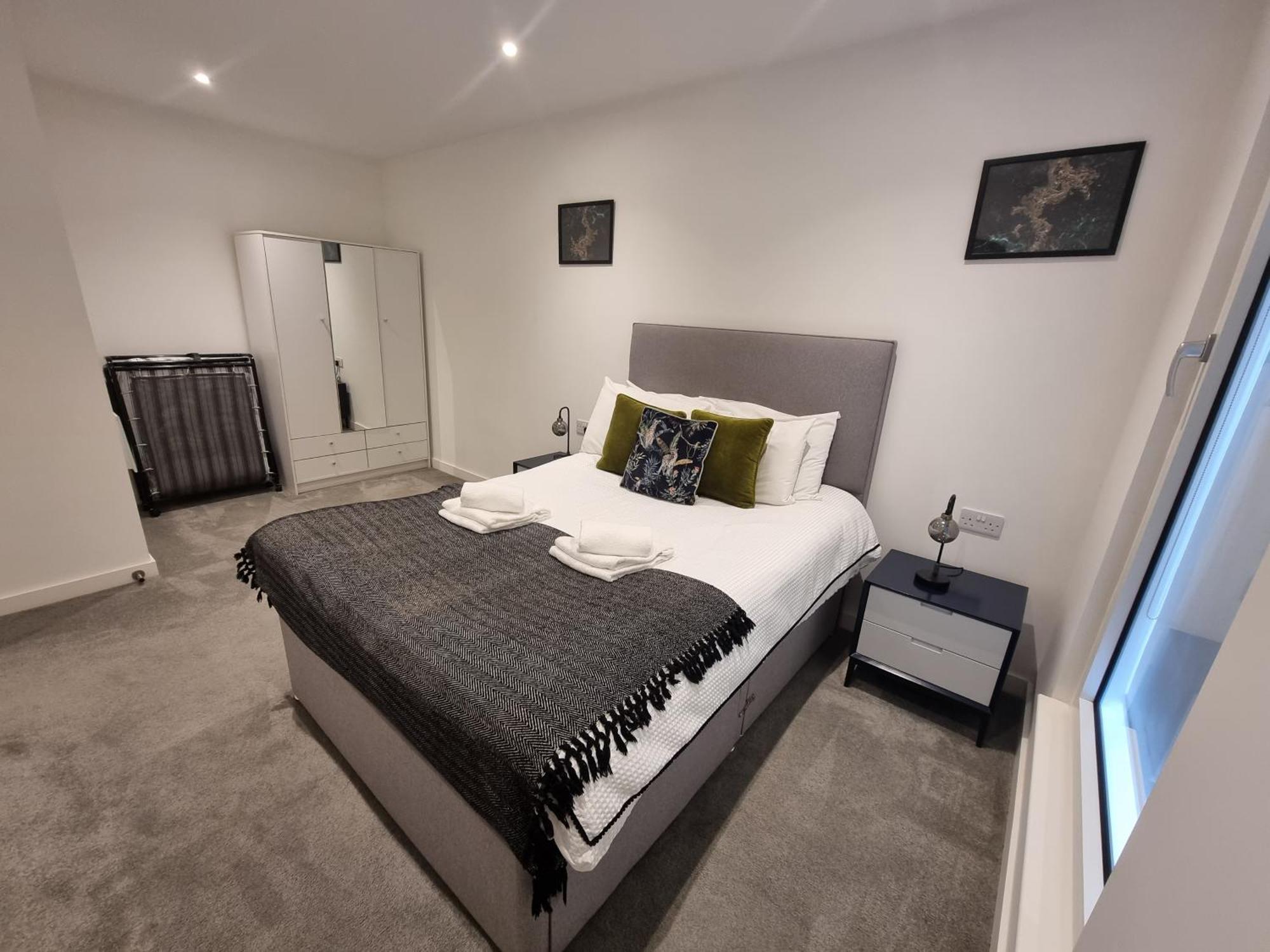 Trafford Modern 1 Bed With Cinema Apartment Manchester